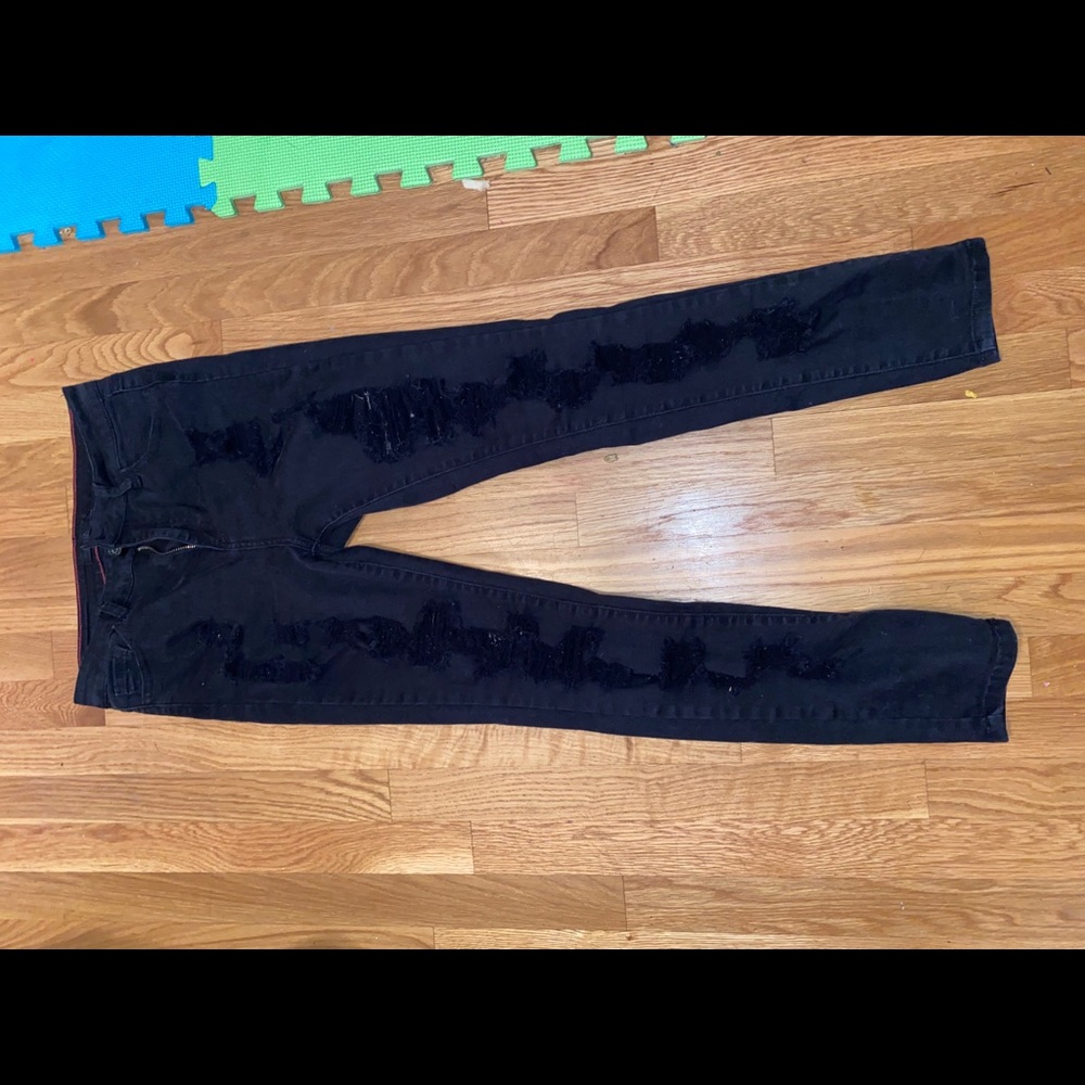 Black skinny jeans